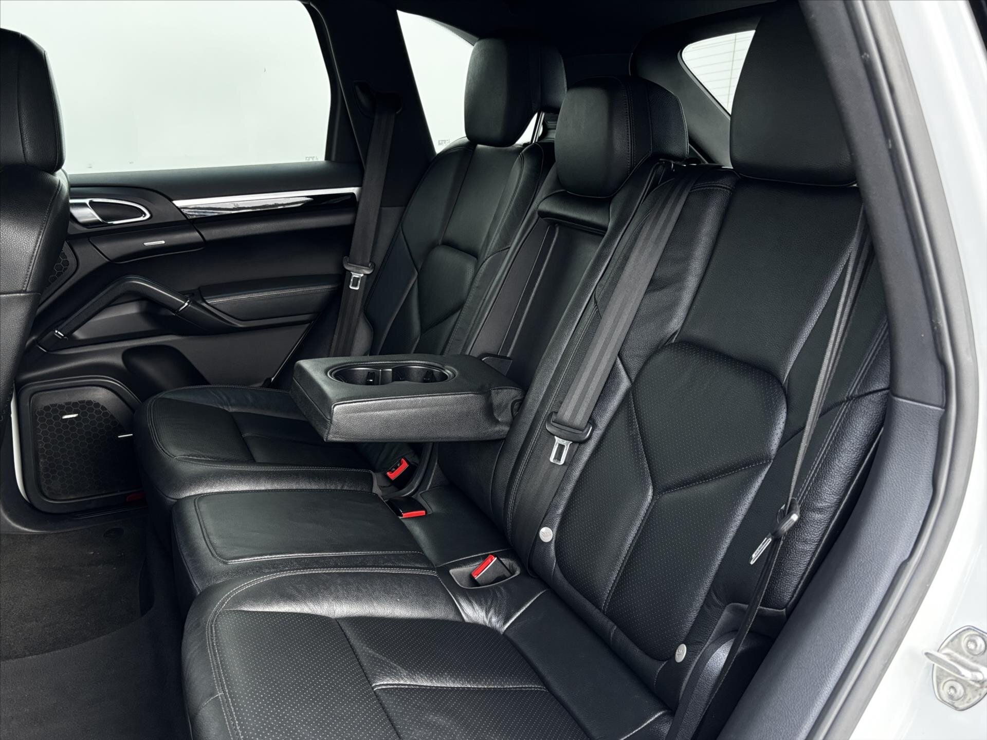 Porsche Cayenne SUV / Terénní 3,0 l 155 kw