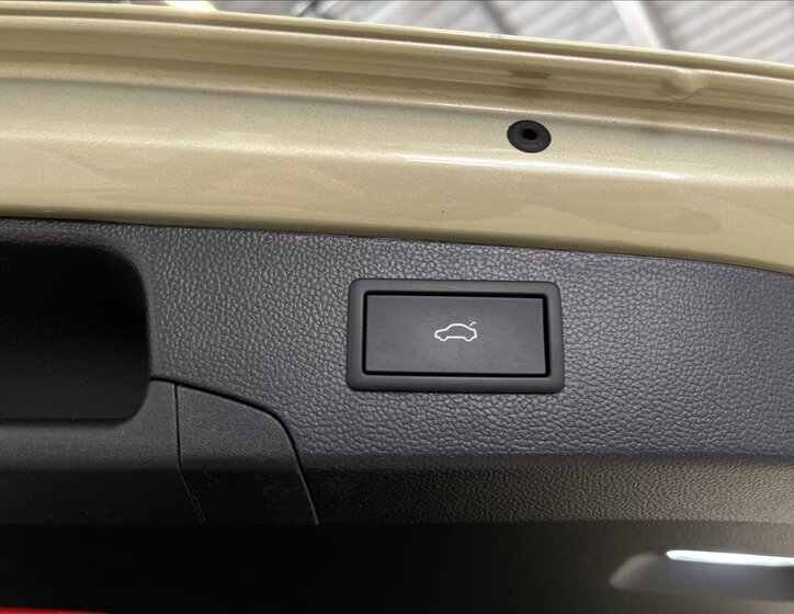 Škoda Superb Kombi 2,0 l 110 kw