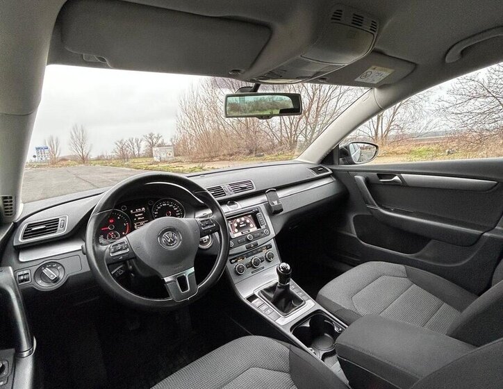 Volkswagen Passat 11