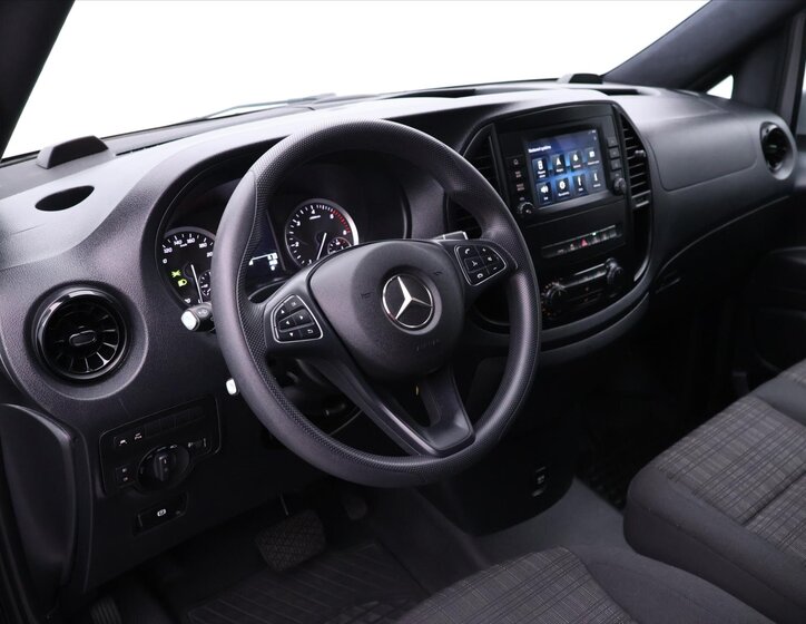 Mercedes-Benz Vito 25