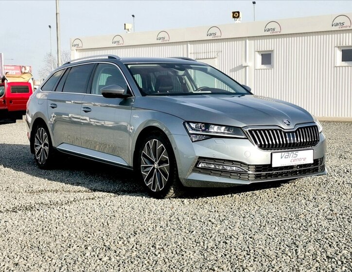 Škoda Superb 2