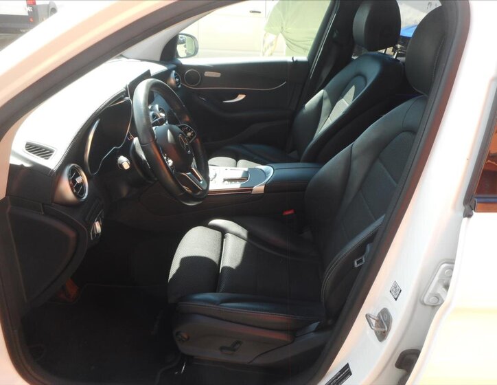 Mercedes-Benz GLC SUV / Terénní 2,0 l 143 kw