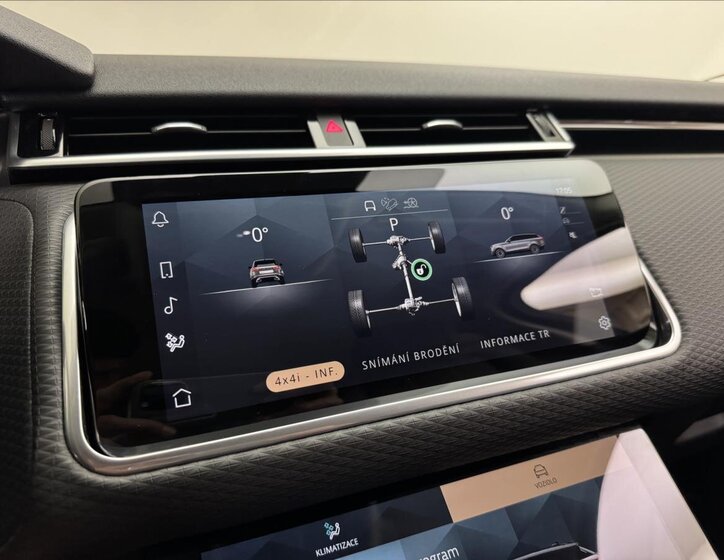 Land Rover Range Rover Velar SUV / Terénní 2,0 l 150 kw