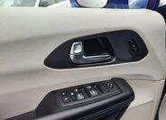 Chrysler Pacifica MPV 3,6 l 214 kw