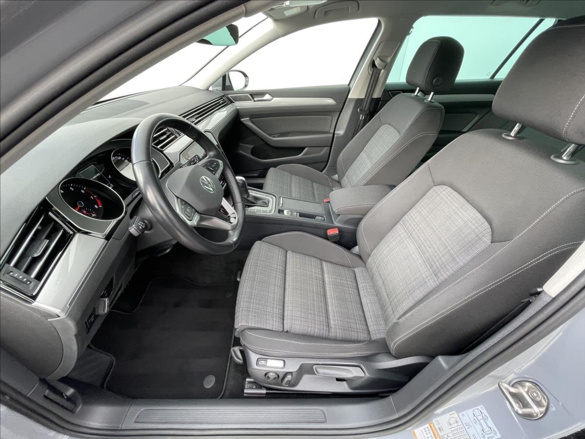 Volkswagen Passat Kombi 1,5 l 110 kw