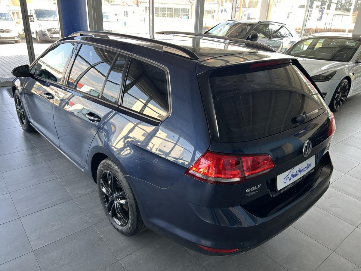 Volkswagen Golf Kombi 1,6 l 81 kw