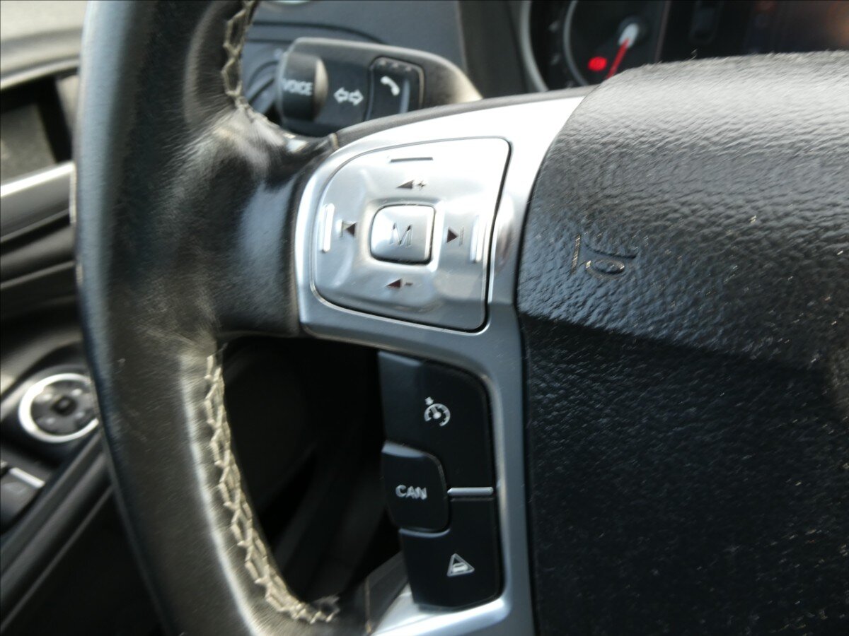 Ford S-MAX MPV 2,0 l 107 kw