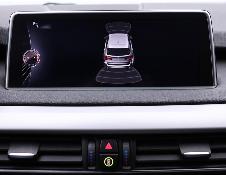 BMW X5 SUV 2,0 l 160 kw