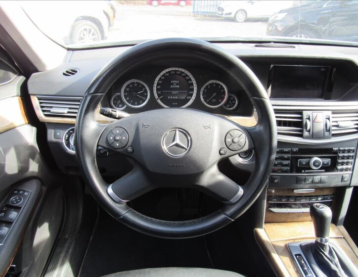 Mercedes-Benz Třídy E Kombi 1,8 l 135 kw