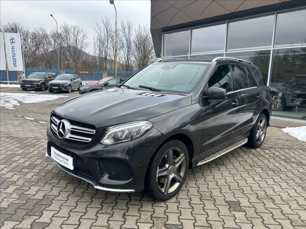 Mercedes-Benz GLE SUV / Terénní 2,1 l 150 kw
