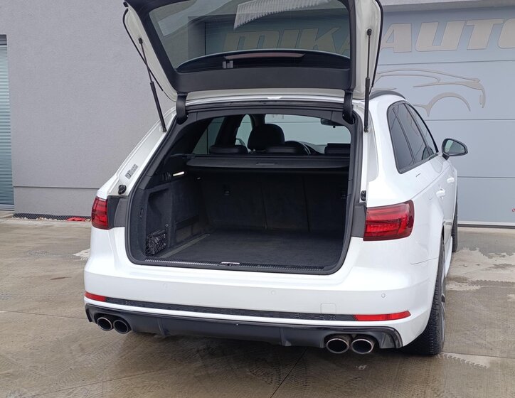 Audi S4 Kombi 3,0 l 260 kw