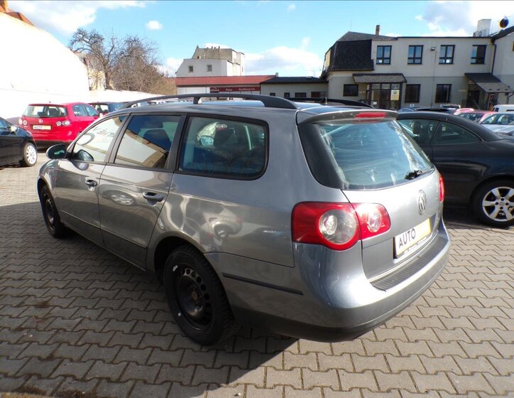 Volkswagen Passat Kombi 1,9 l 77 kw