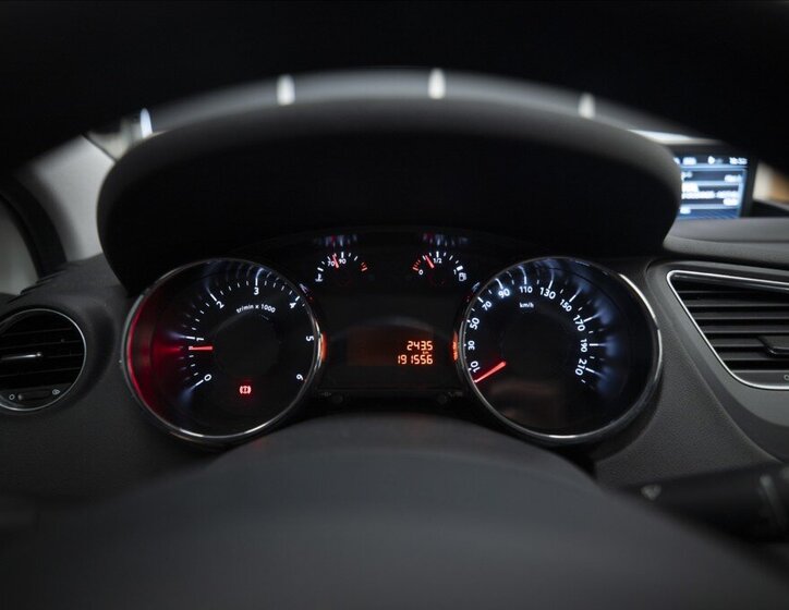 Peugeot 5008 MPV 1,6 l 88 kw