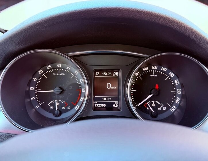 Škoda Superb Kombi 2,0 l 103 kw