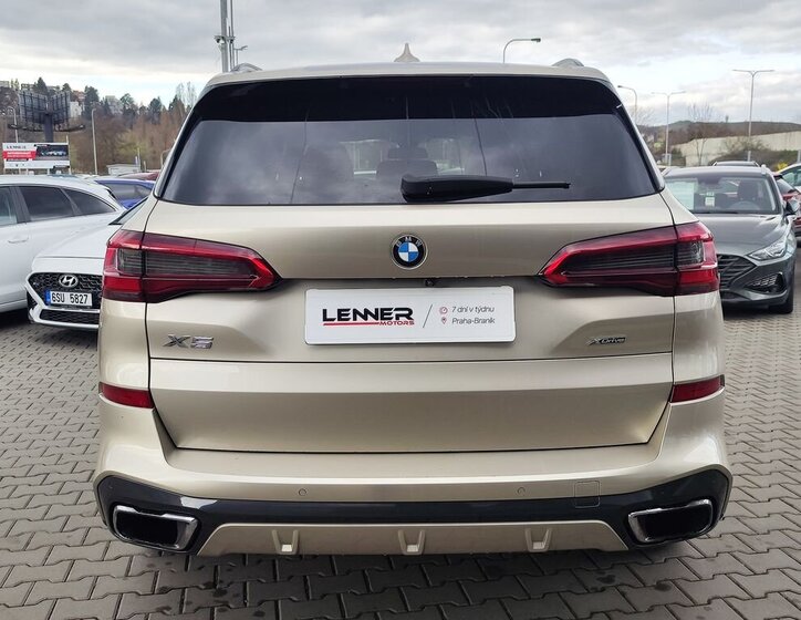 BMW X5 SUV / Terénní 3,0 l 195 kw