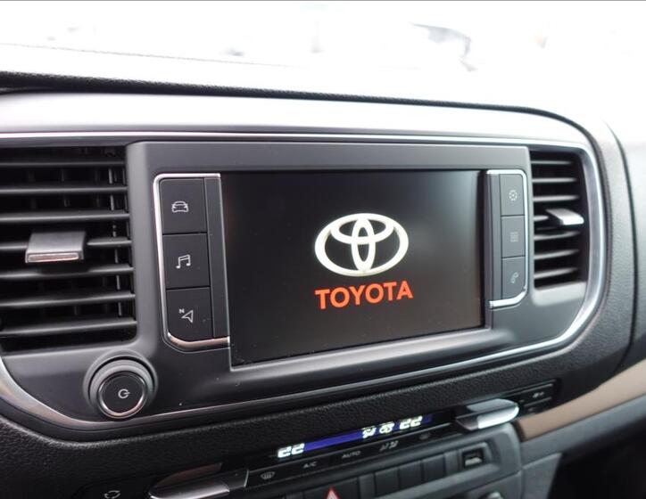 Toyota ProAce Verso 19