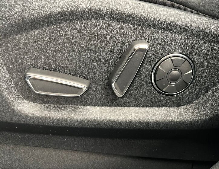 Ford S-MAX MPV 2,5 l 140 kw