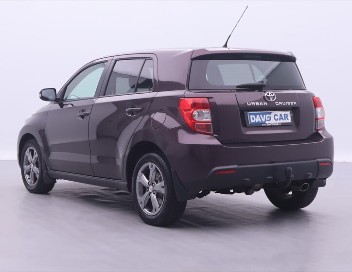 Toyota Urban Cruiser 5