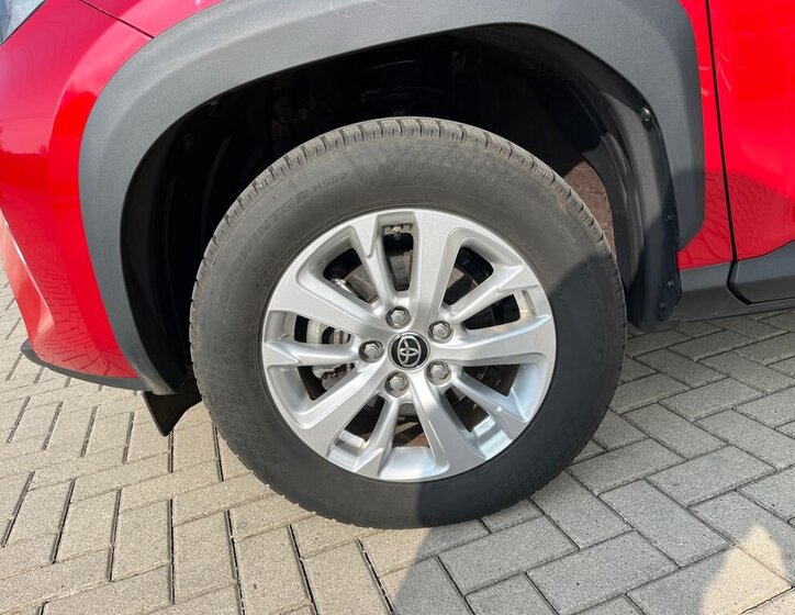 Toyota Yaris Cross SUV / Terénní 1,5 l 68 kw