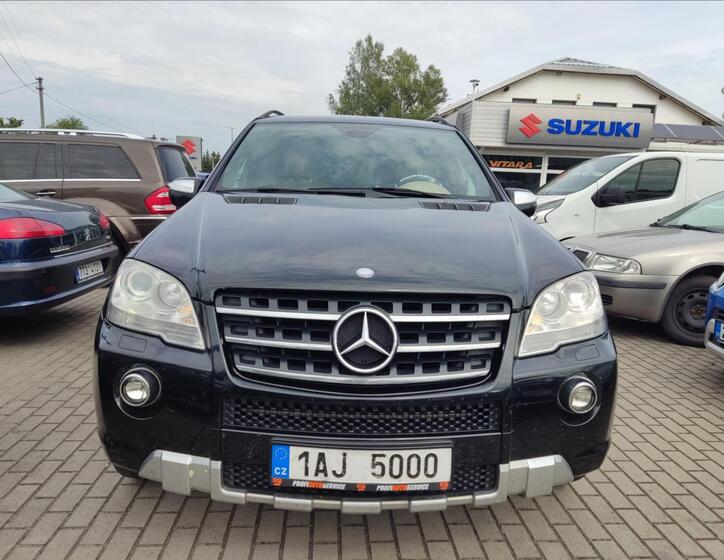 Mercedes-Benz Třídy M 5
