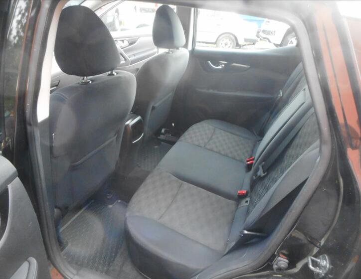 Nissan Qashqai 22