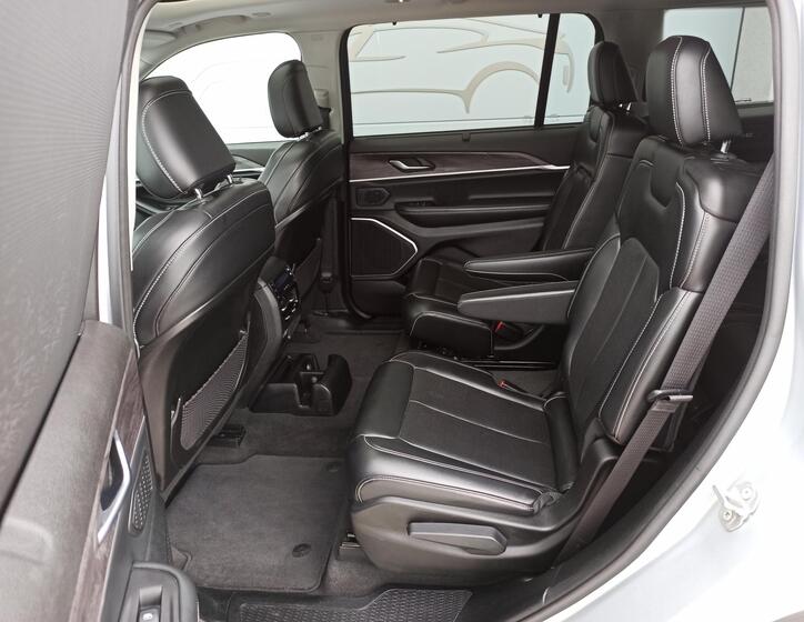 Jeep Grand Cherokee 18