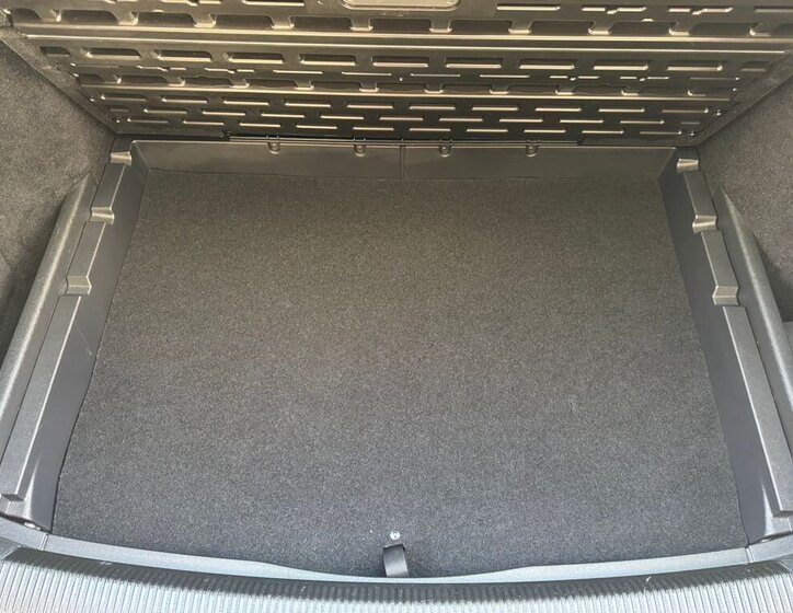 Volkswagen Golf Kombi 1,6 l 77 kw