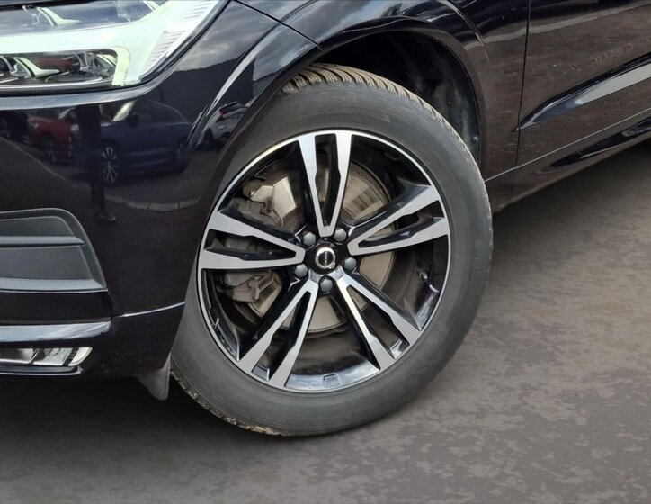 Volvo XC60 SUV / Terénní 2,0 l 145 kw