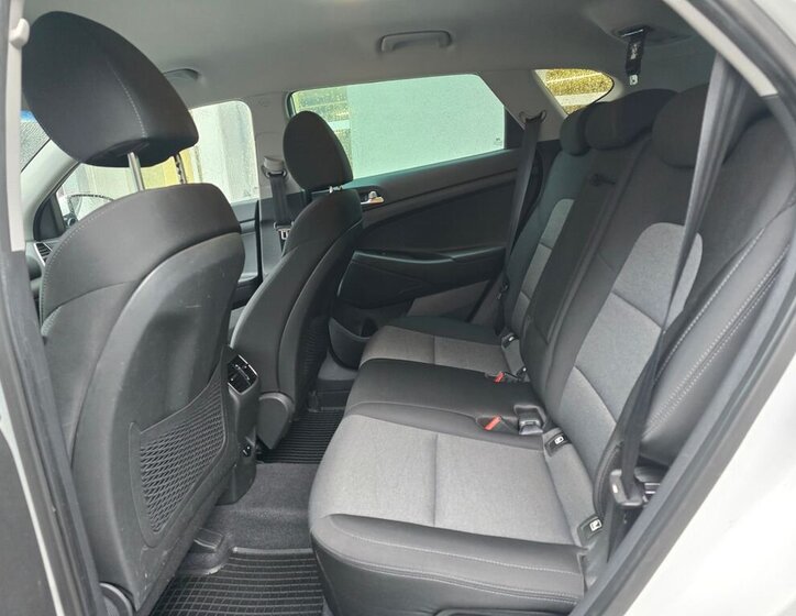 Hyundai Tucson SUV 1,6 l 100 kw