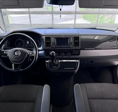 Volkswagen Multivan 10