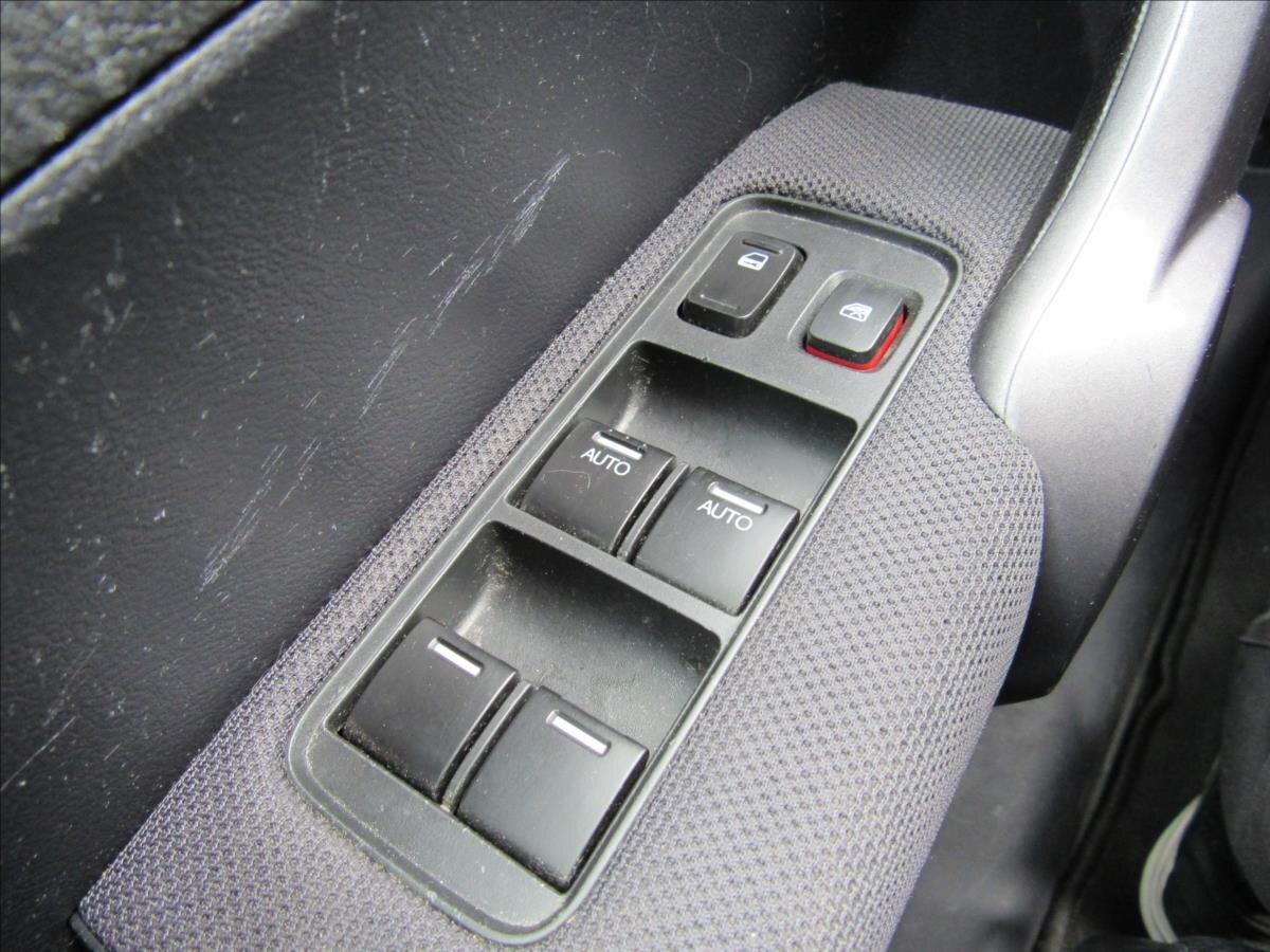 Honda CR-V SUV / Terénní 2,0 l 110 kw