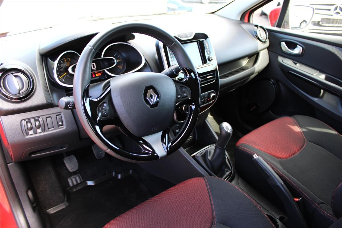Renault Clio Hatchback 898,0 66 kw