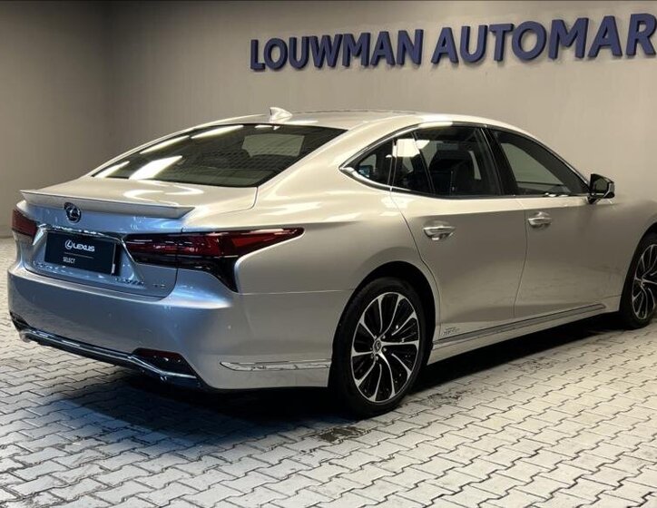Lexus LS 500h Sedan / Limuzína 3,5 l 264 kw