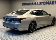 Lexus LS 500h Sedan / Limuzína 3,5 l 264 kw