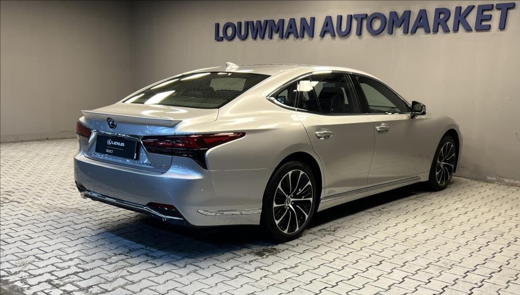 Lexus LS 500h Sedan / Limuzína 3,5 l 264 kw