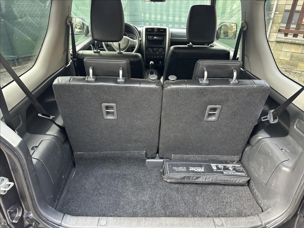 Suzuki Jimny SUV / Terénní 1,3 l 63 kw