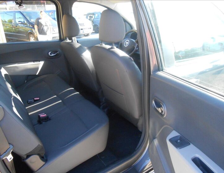 Dacia Lodgy 18