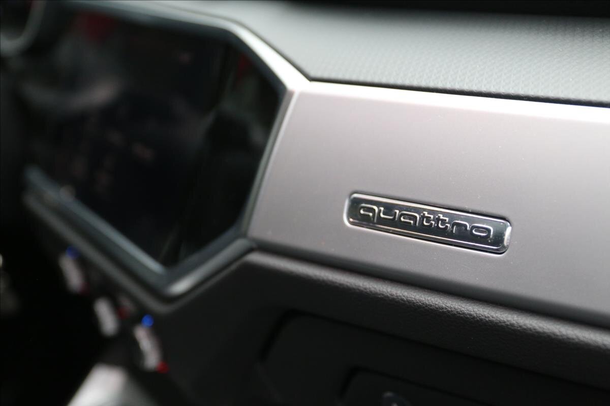 Audi Q3 SUV 2,0 l 140 kw
