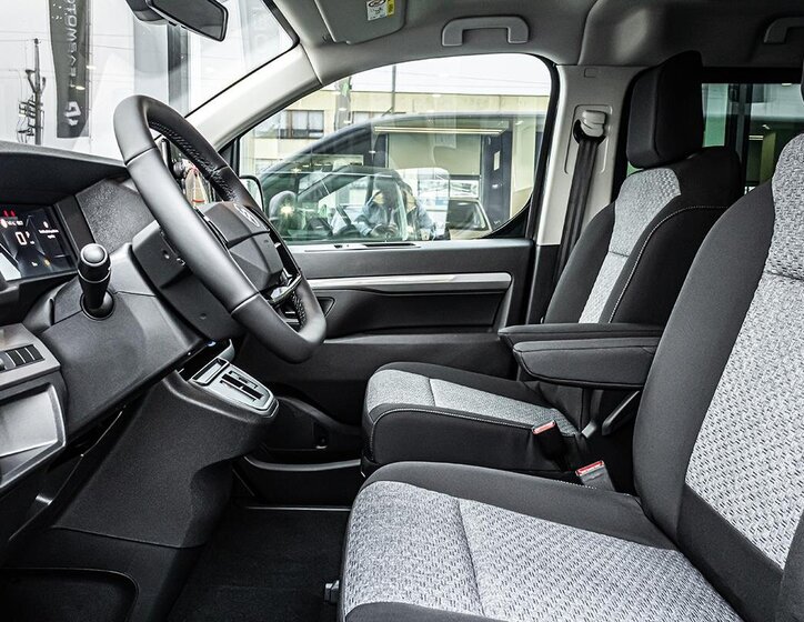 Citroën SpaceTourer MPV 2,0 l 130 kw