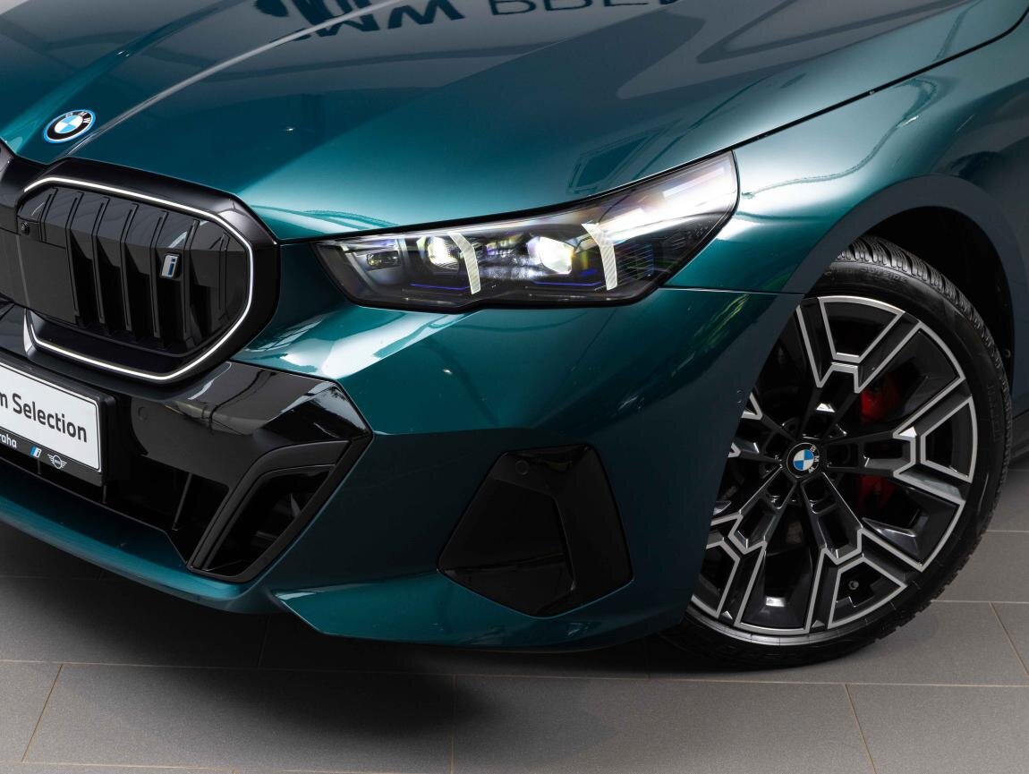 BMW i5 Sedan / Limuzína 0,0 250 kw