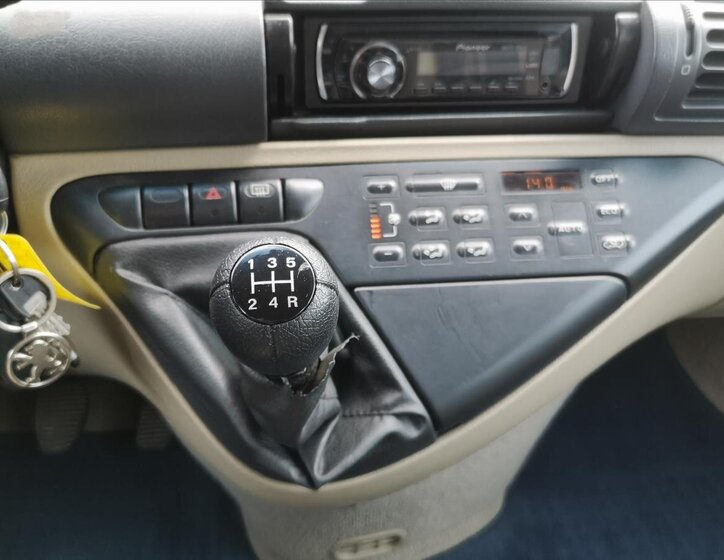 Peugeot 806 Kombi 2,1 l 80 kw