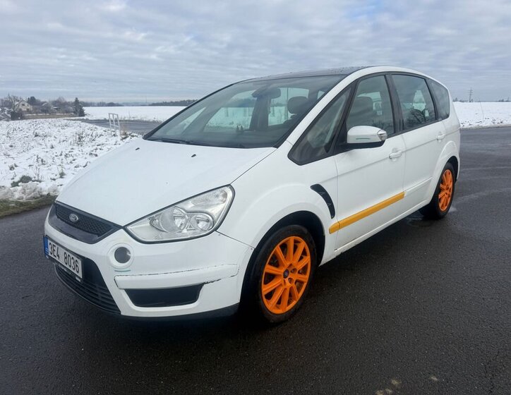 Ford S-MAX 1