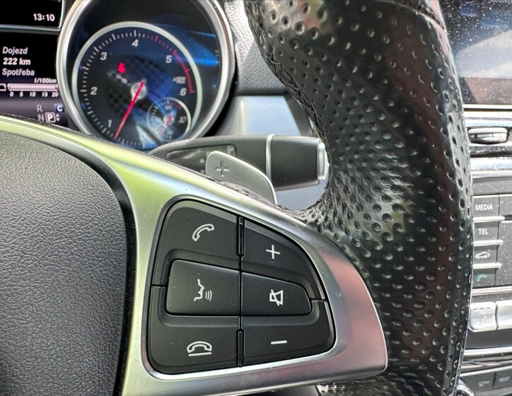 Mercedes-Benz GLE 32