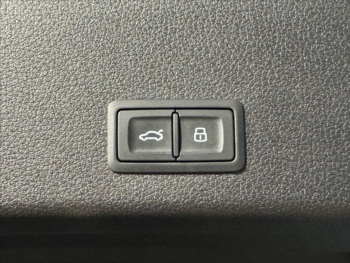 Audi e-tron SUV 0,0 300 kw