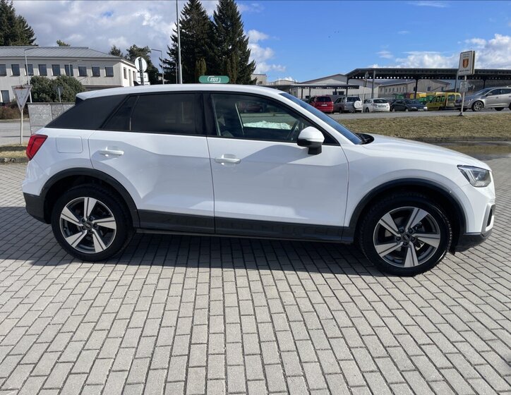 Audi Q2 SUV / Terénní 1,5 l 110 kw