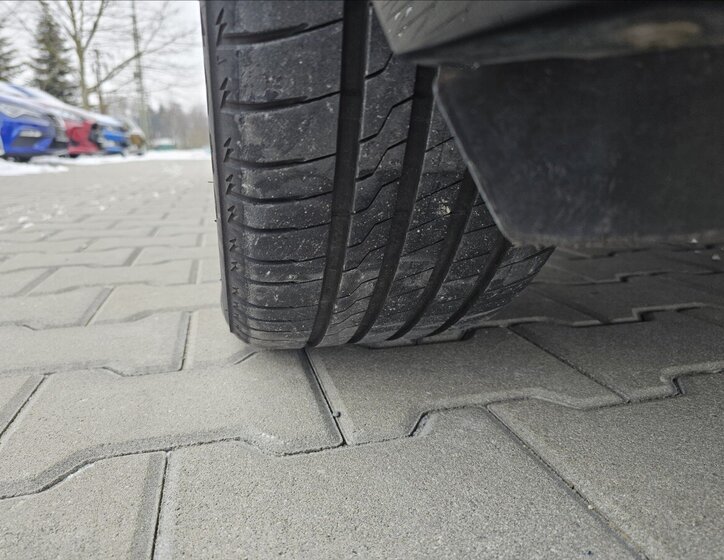 Škoda Rapid Hatchback 1,2 l 77 kw