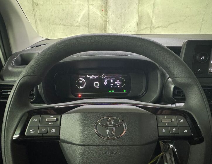 Toyota ProAce City 17