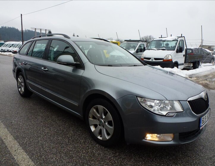 Škoda Superb Kombi 1,6 l 77 kw