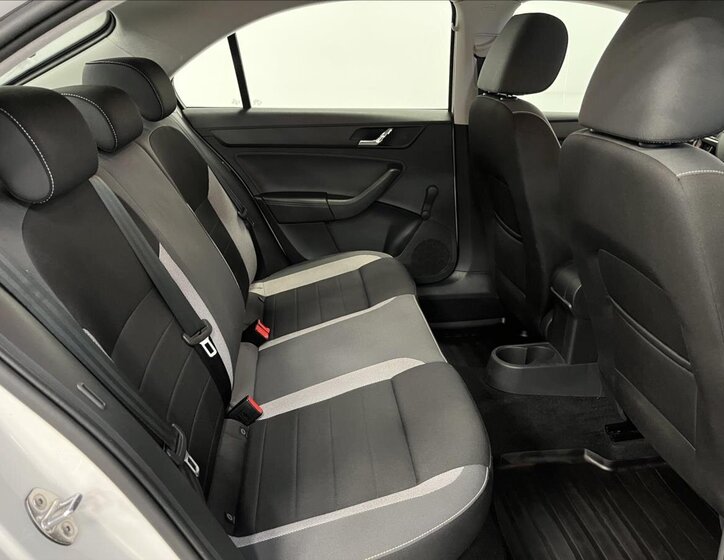 Škoda Rapid Liftback 1,2 l 66 kw