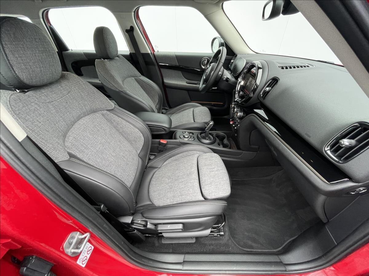 Mini Countryman SUV / Terénní 1,5 l 100 kw